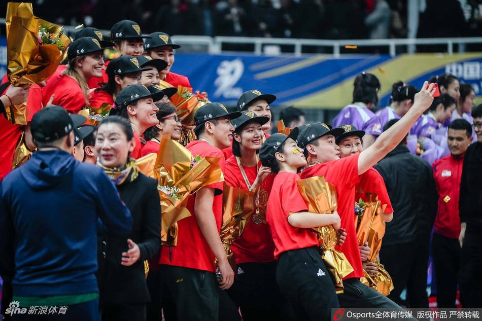 北京女排夺冠颁奖仪式