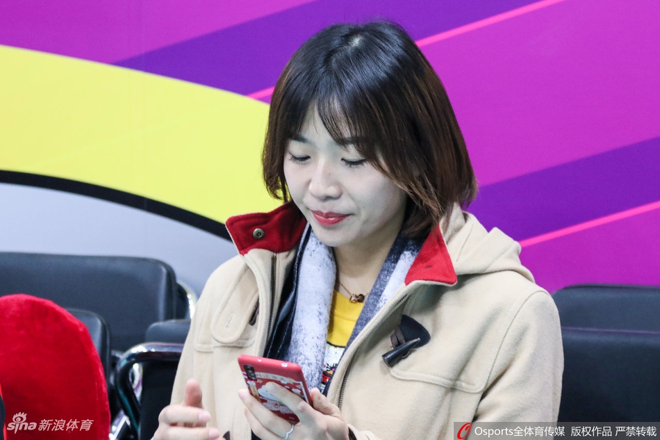 女排决赛魏秋月亲临现场