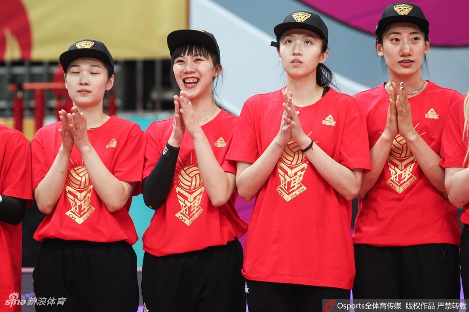 北京女排夺冠颁奖仪式