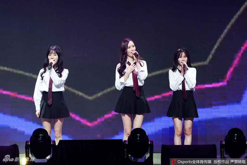 排超全明星赛SNH48登台表演