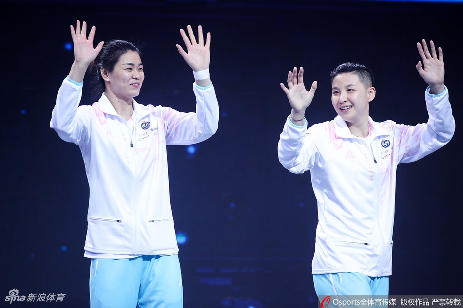 排超全明星赛女排成员亮相