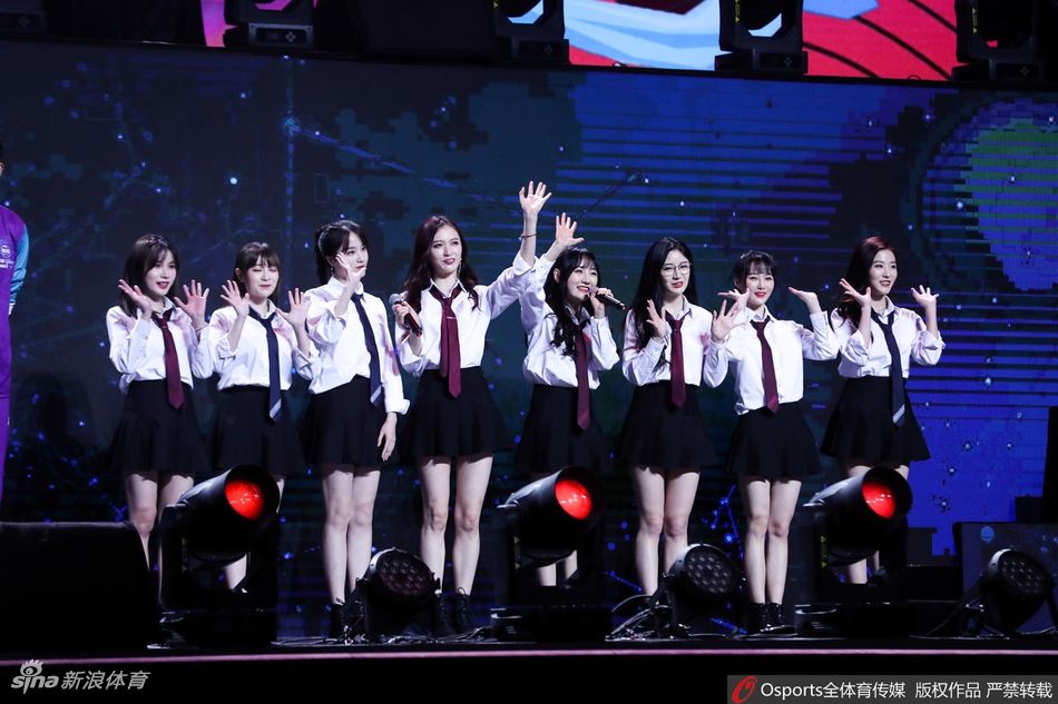 排超全明星赛SNH48登台表演