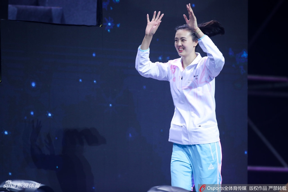 排超全明星赛女排成员亮相
