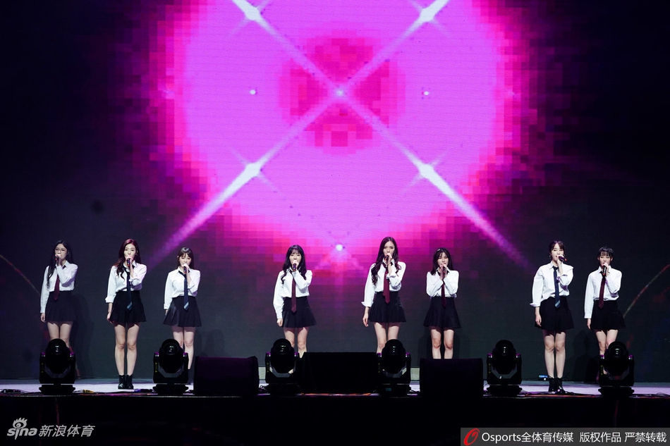 排超全明星赛SNH48登台表演