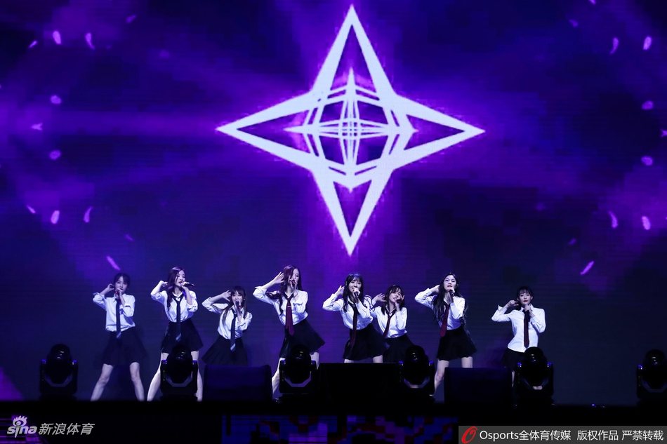 排超全明星赛SNH48登台表演