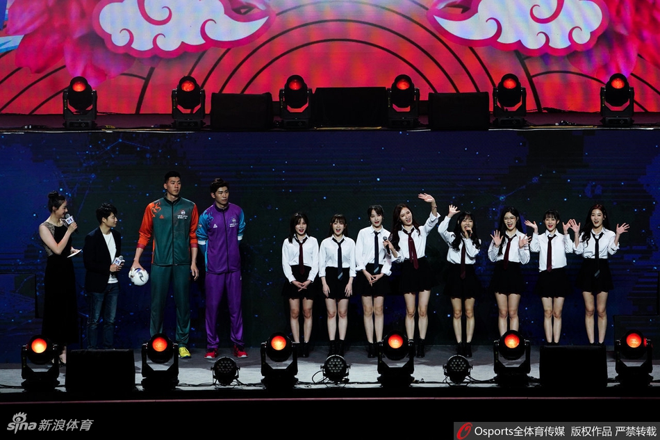 排超全明星赛SNH48登台表演