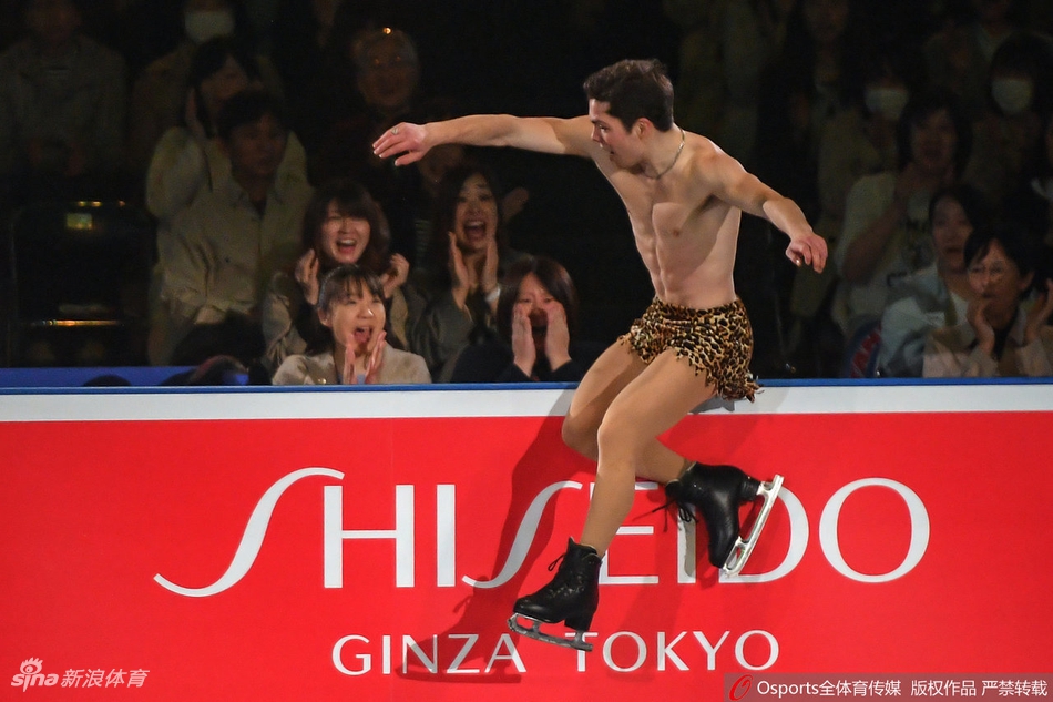 花滑表演滑隋文静/韩聪亮相