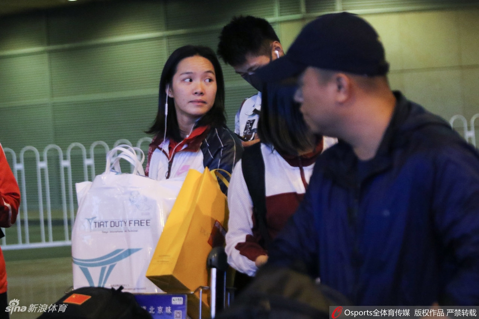 中国田径队抵达首都机场