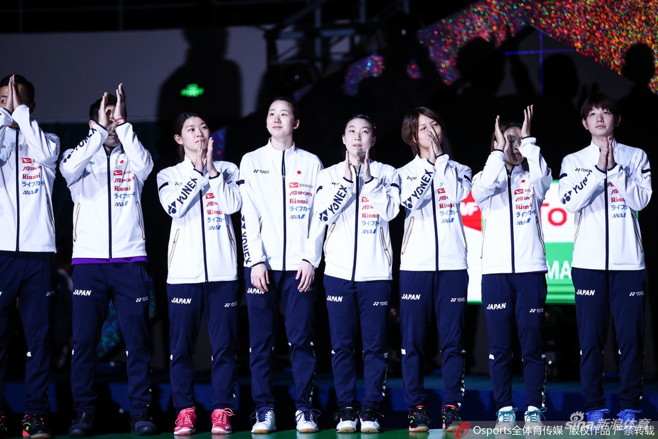 苏杯中国夺冠颁奖仪式