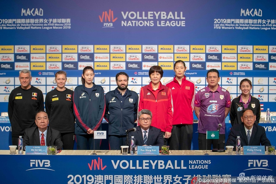 世联澳门站发布会郎平朱婷出席