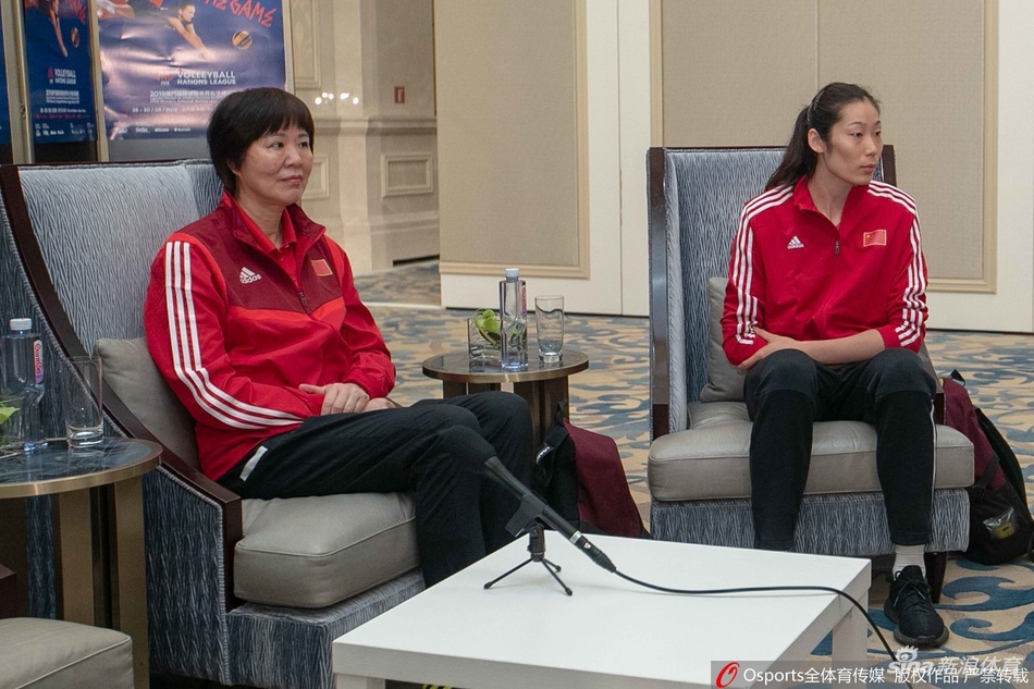 世联澳门站发布会郎平朱婷出席