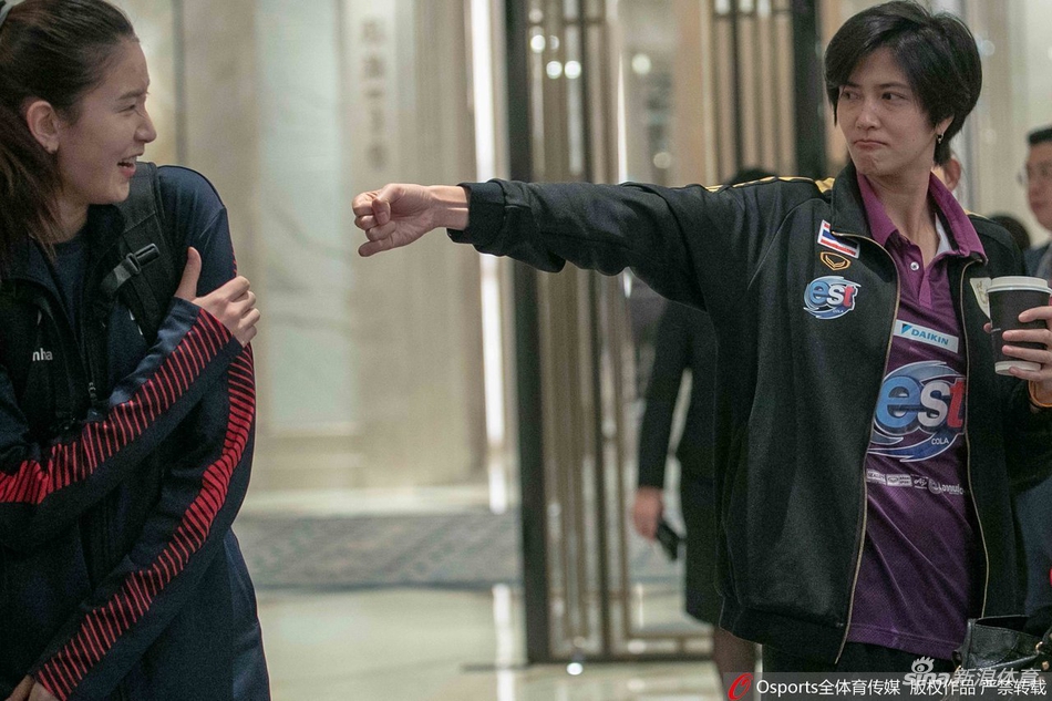 世联澳门站发布会郎平朱婷出席