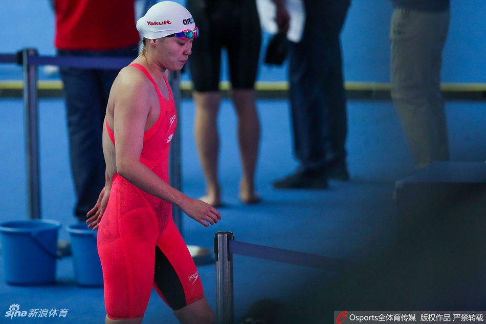 世锦赛50米仰傅园慧遭淘汰