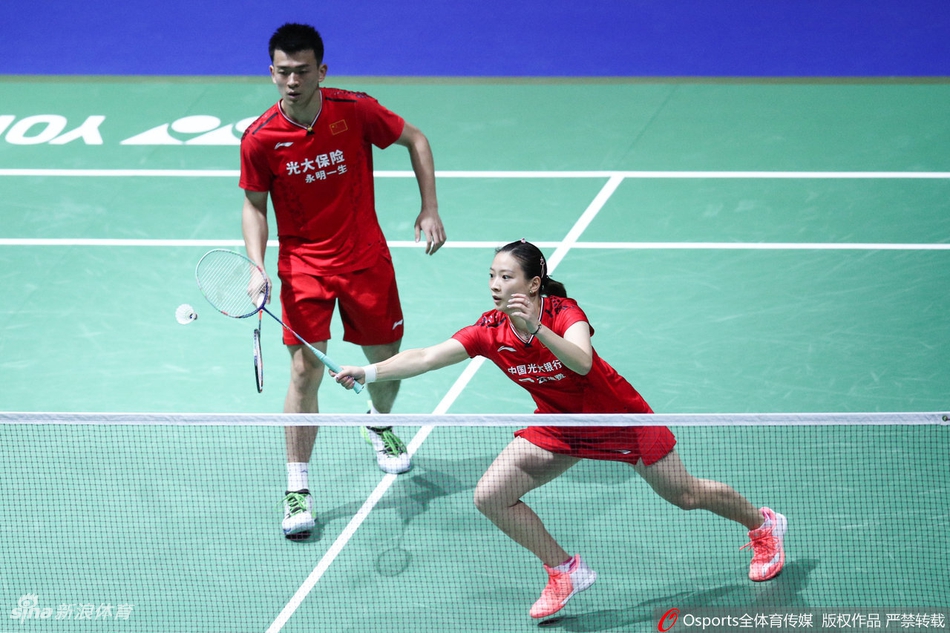 世锦赛郑思维/黄雅琼进四强