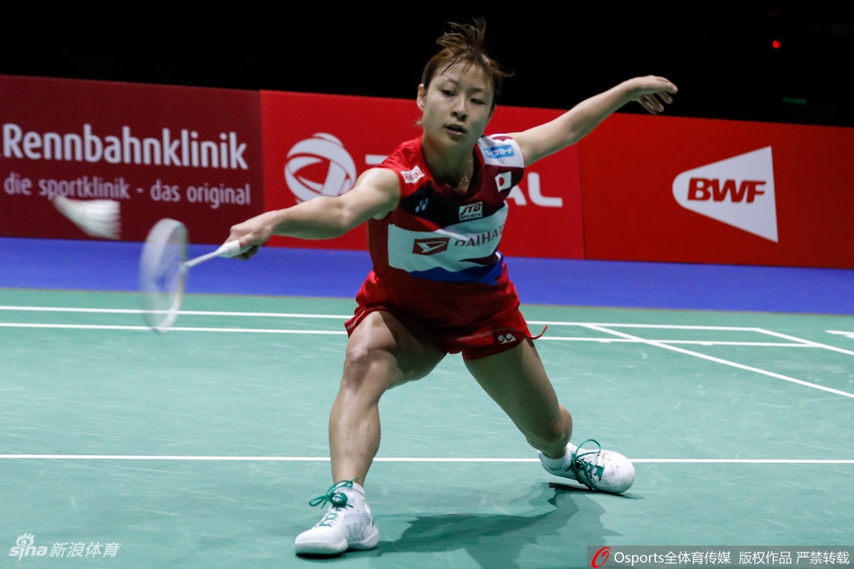 世锦赛何冰娇0-2奥原希望