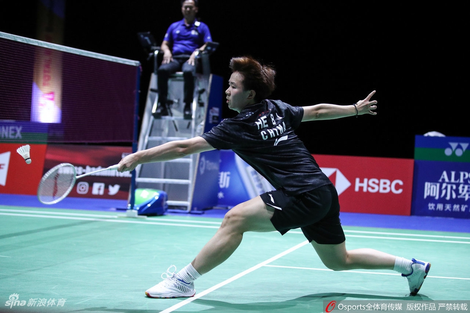 世锦赛何冰娇0-2奥原希望