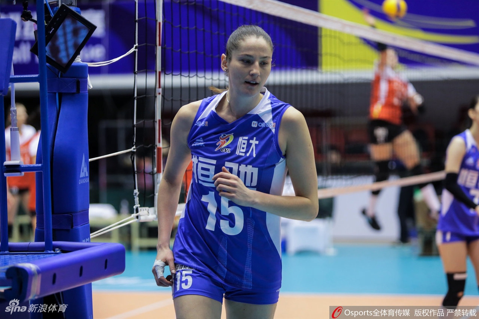 排超第10轮辽宁女排3-1恒大