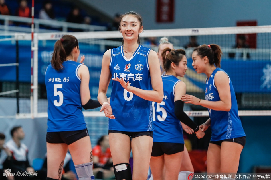 排超季军争夺战北京女排3-0恒大