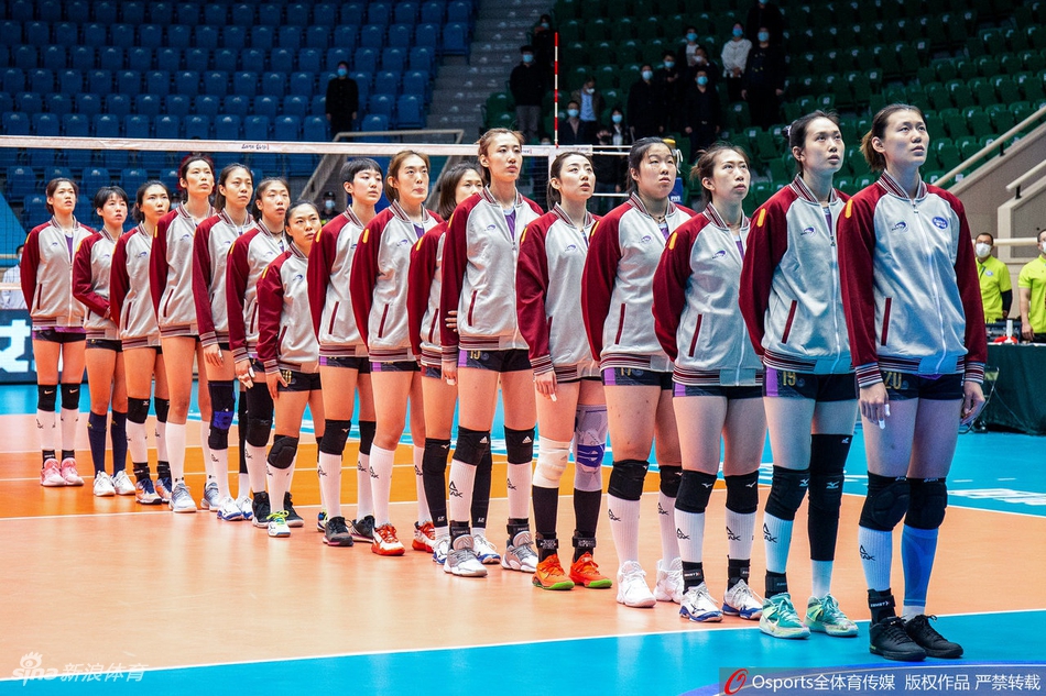 女排明星公益赛朱婷亮相