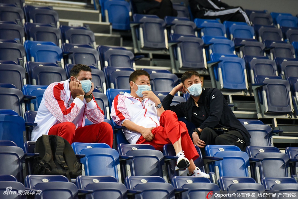 排超江苏女排3-0河南