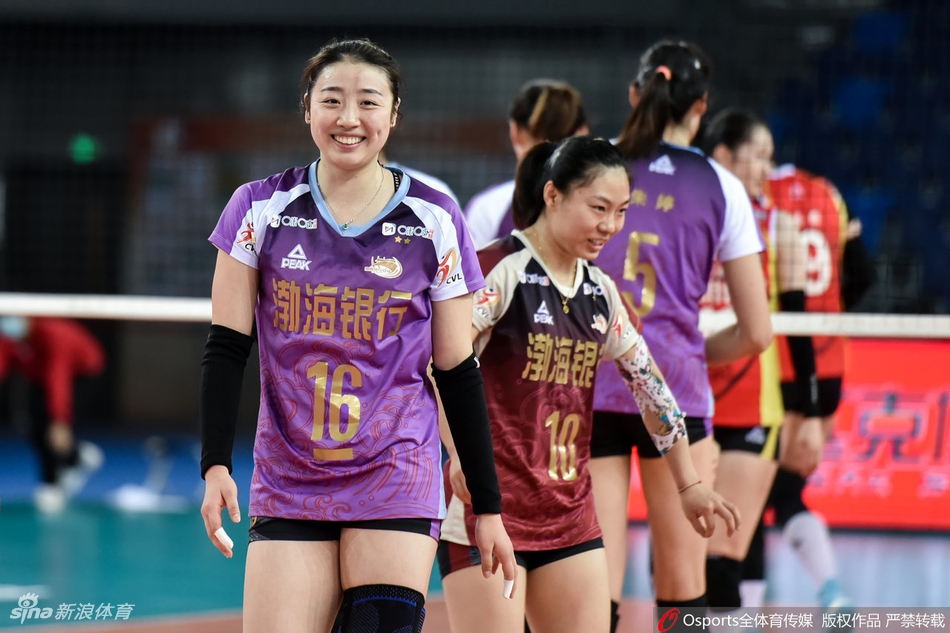 联赛天津女排3-0上海