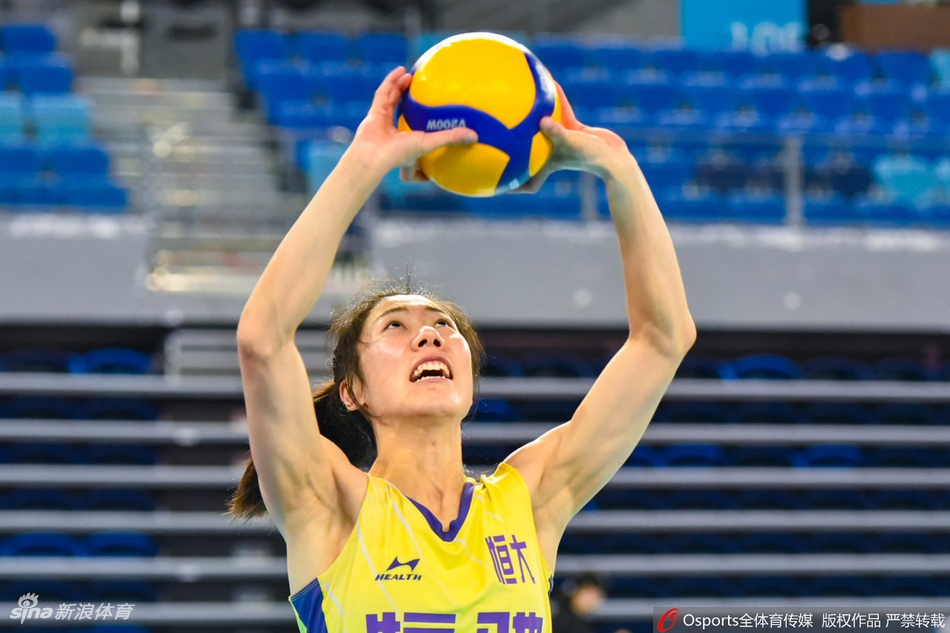 联赛恒大女排3-1云南