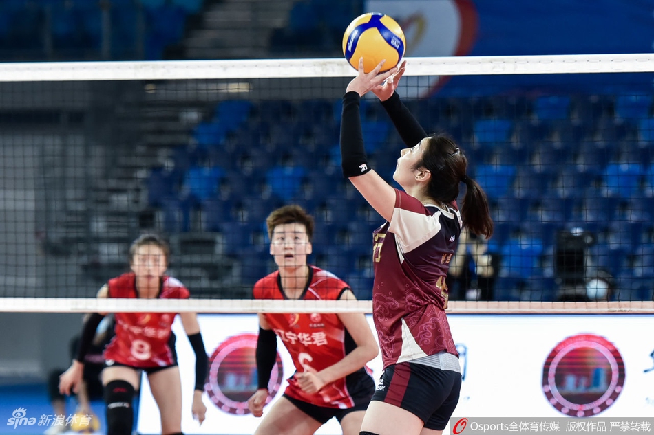 朱婷23分联赛天津女排3-0辽宁