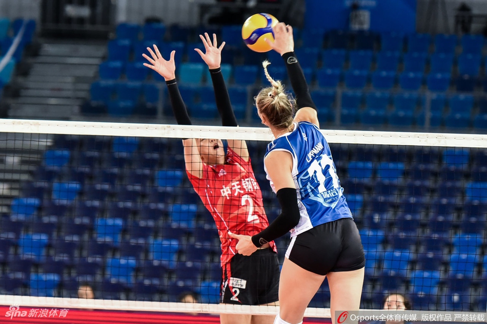联赛上海女排3-2江苏