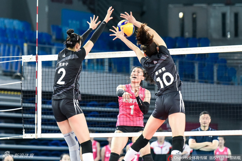联赛江苏女排3-1北京