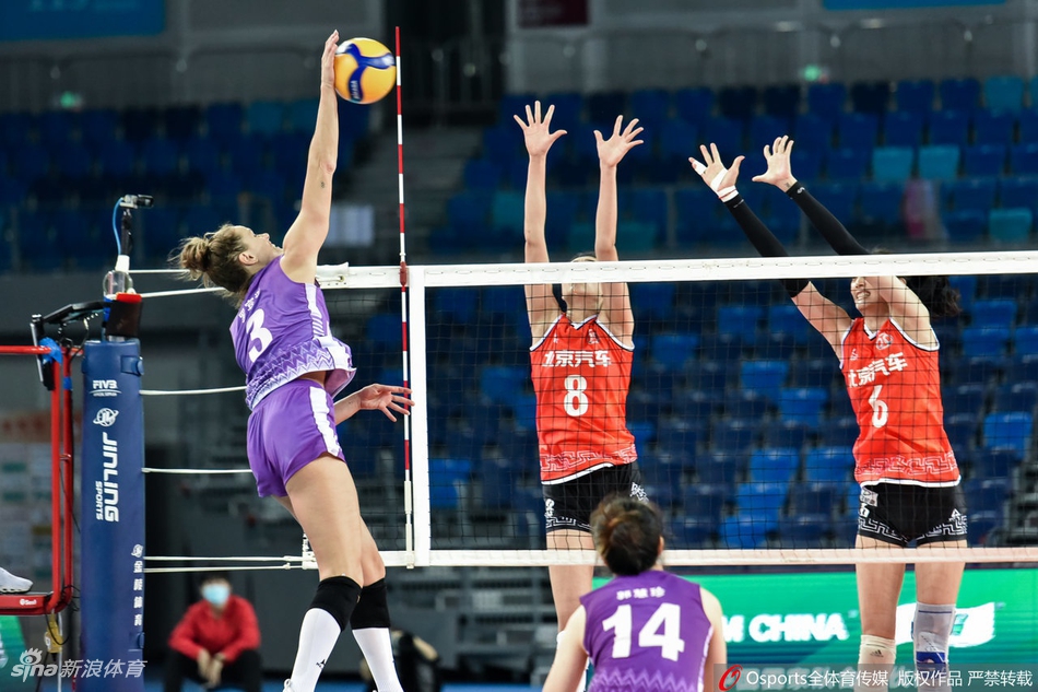 联赛广东女排3-0北京