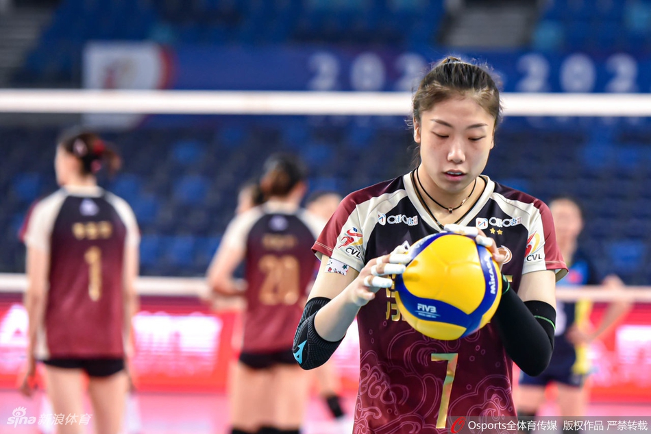 朱婷休战天津女排3-0福建