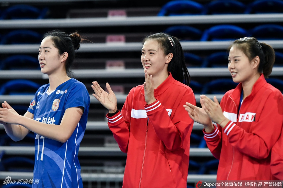 联赛江苏女排0-3福建