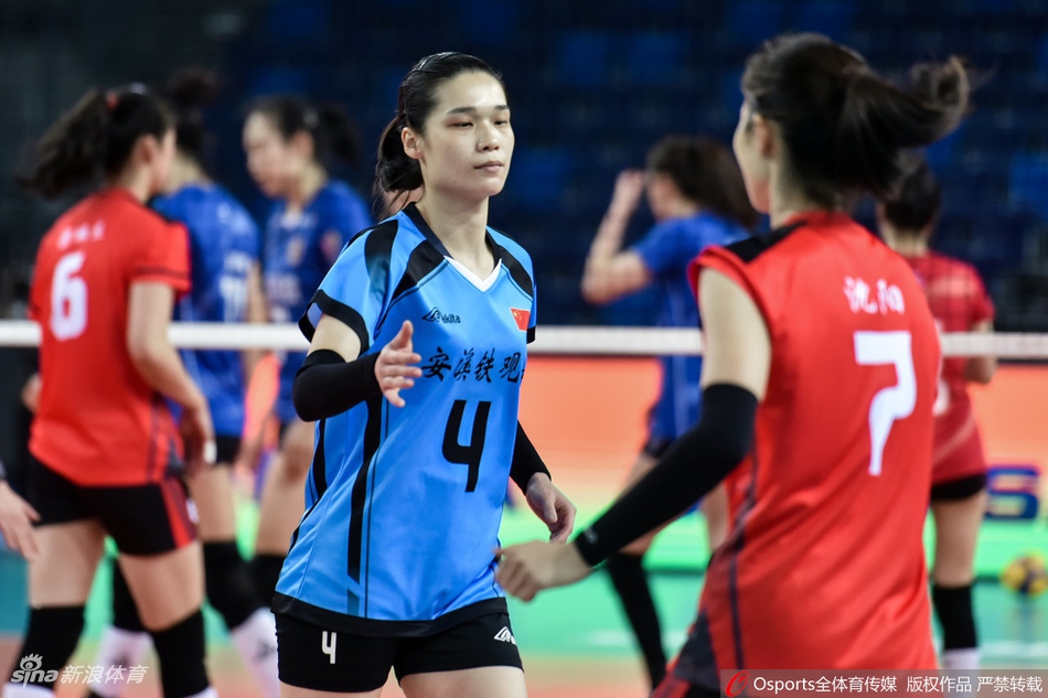 联赛江苏女排0-3福建