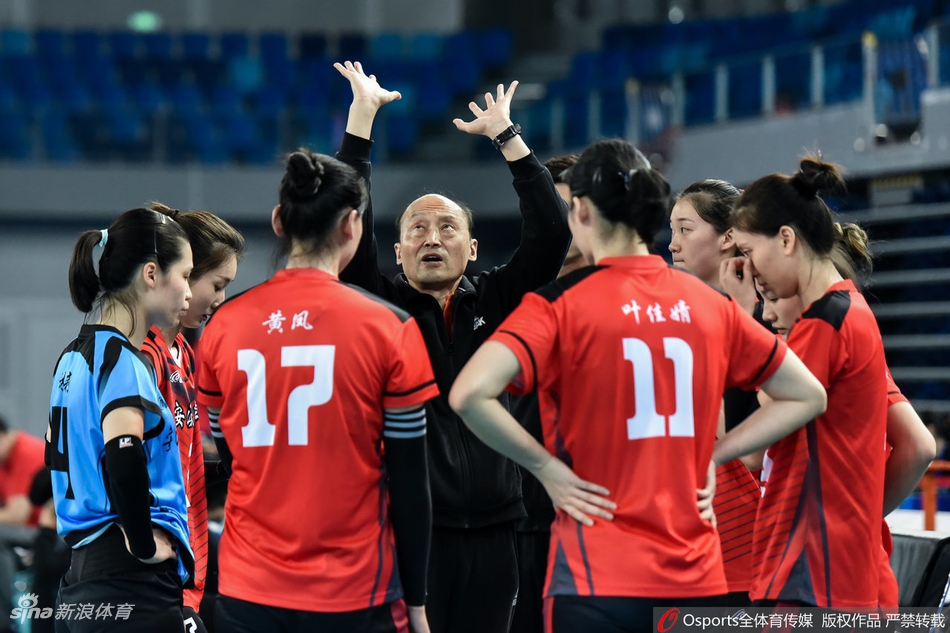 联赛江苏女排0-3福建