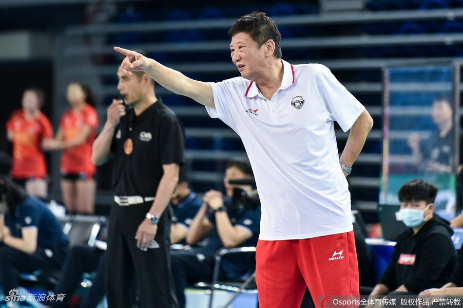 联赛山东女排3-1广东