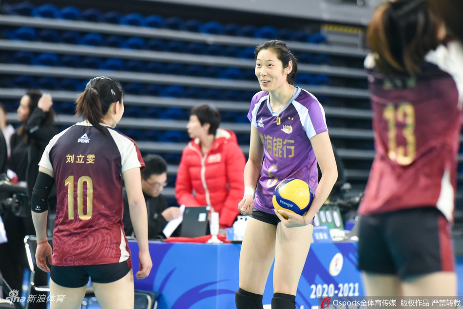 朱婷19分天津女排3-0浙江