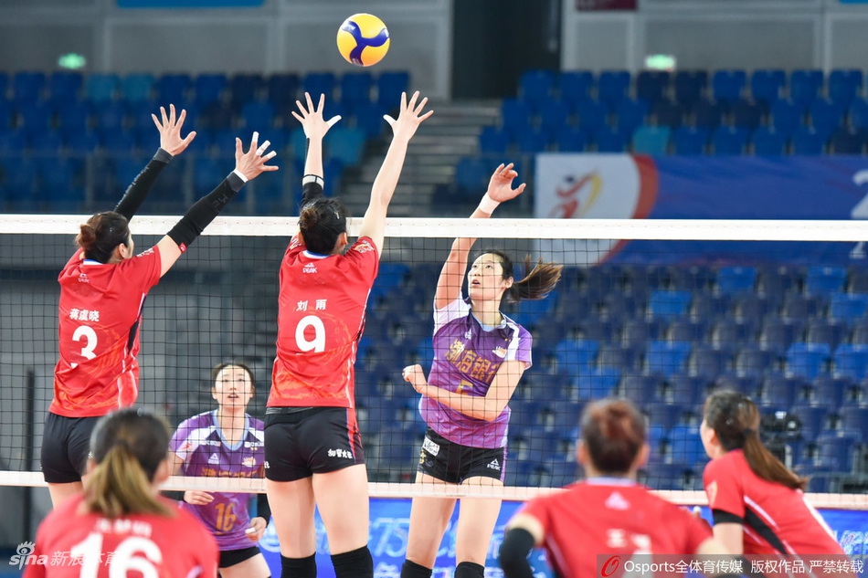 朱婷19分天津女排3-0浙江