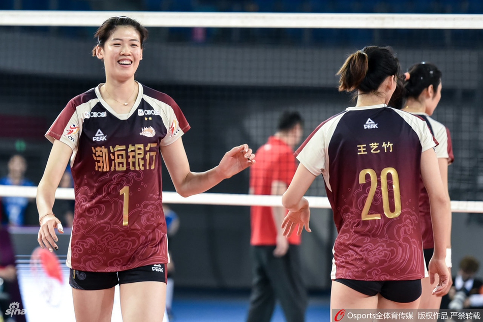 朱婷19分天津女排3-0再胜辽宁