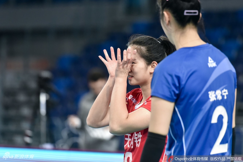 排超八强赛江苏女排3-1上海