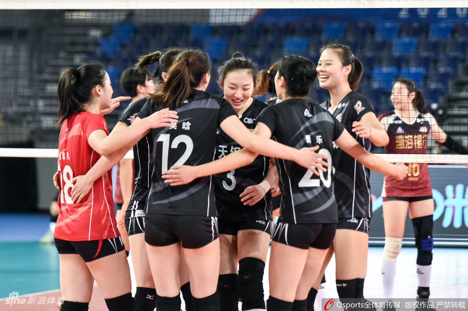 排超决赛次回合天津女排3-1江苏