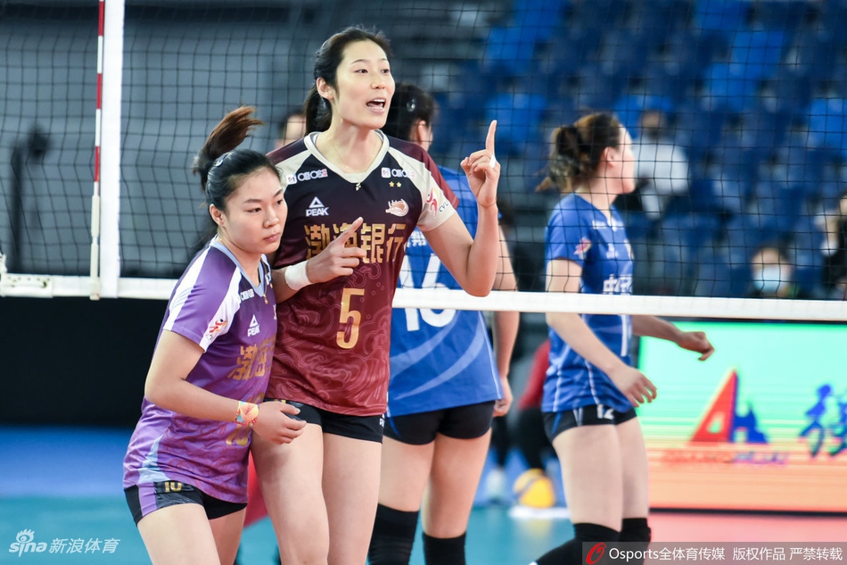 排超决赛天津女排3-1江苏夺冠