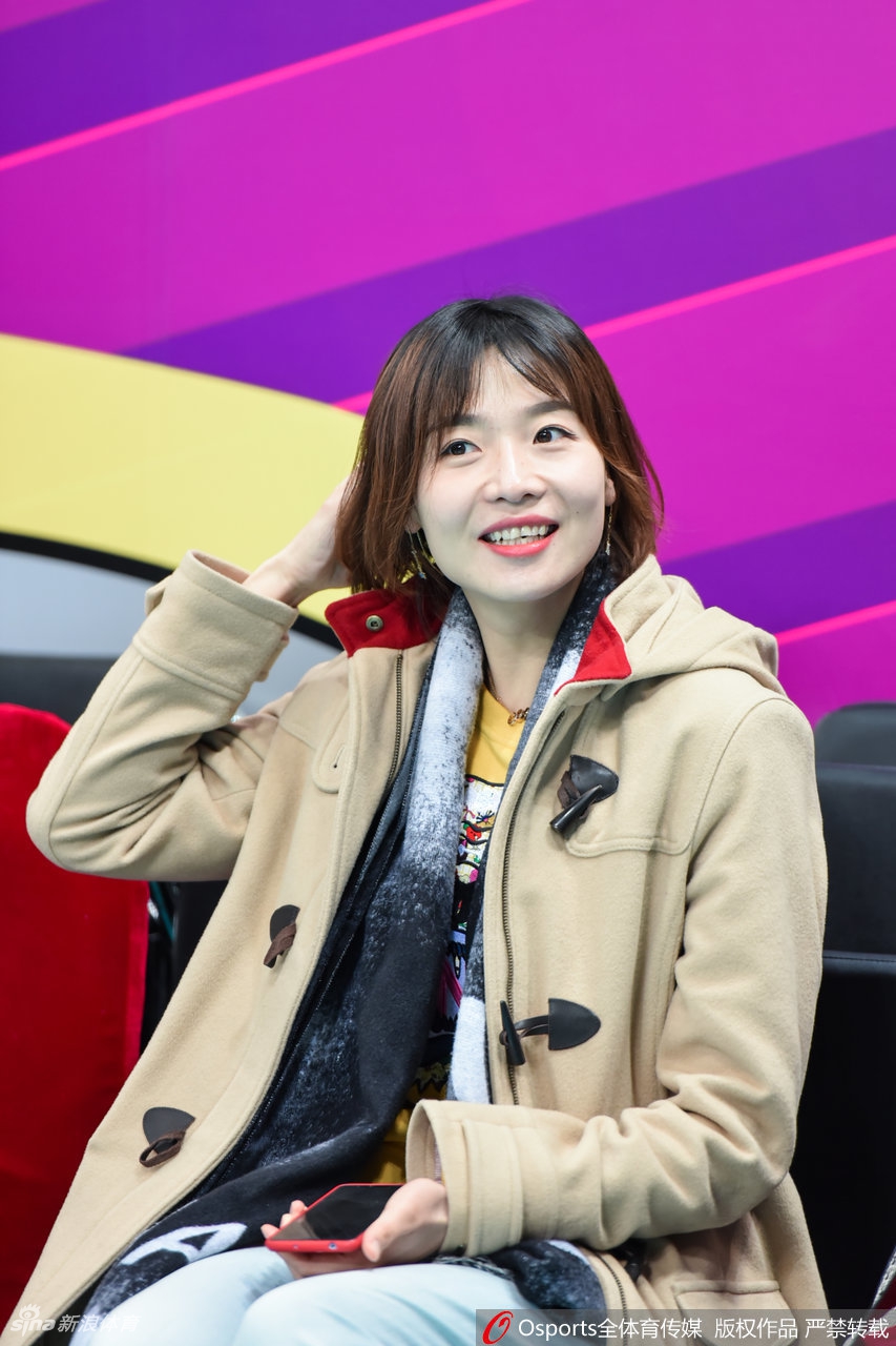 女排决赛魏秋月亲临现场