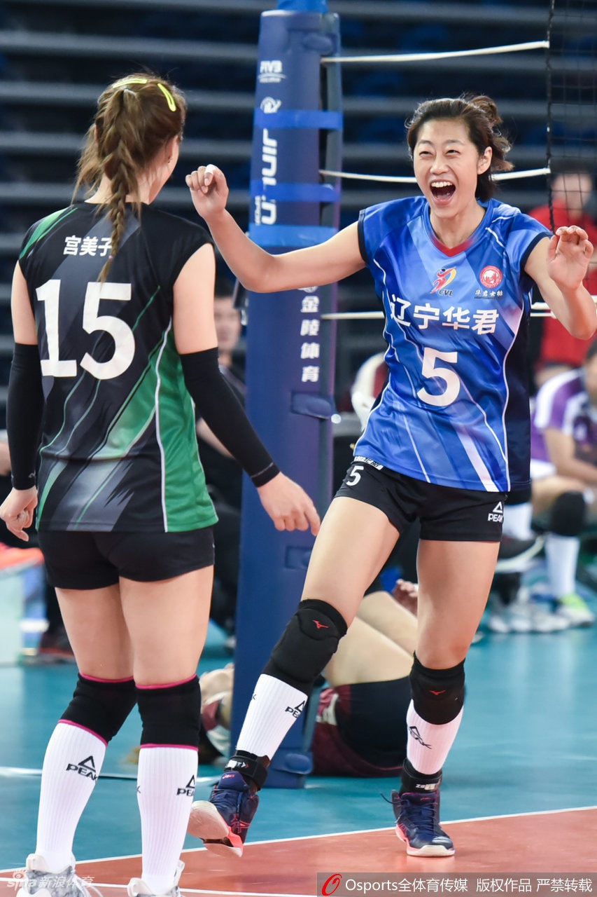 朱婷19分天津女排3-0再胜辽宁