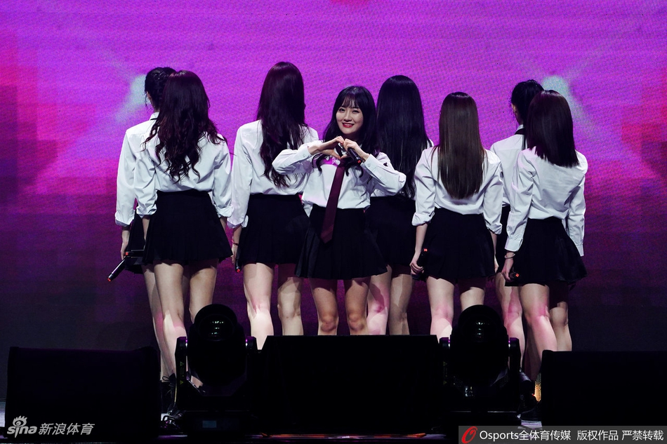 排超全明星赛SNH48登台表演