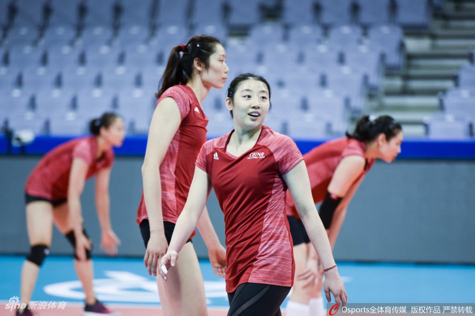 东奥资格赛中国女排备战