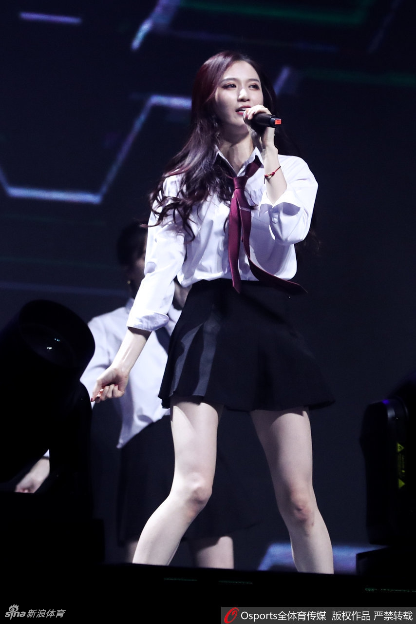 排超全明星赛SNH48登台表演