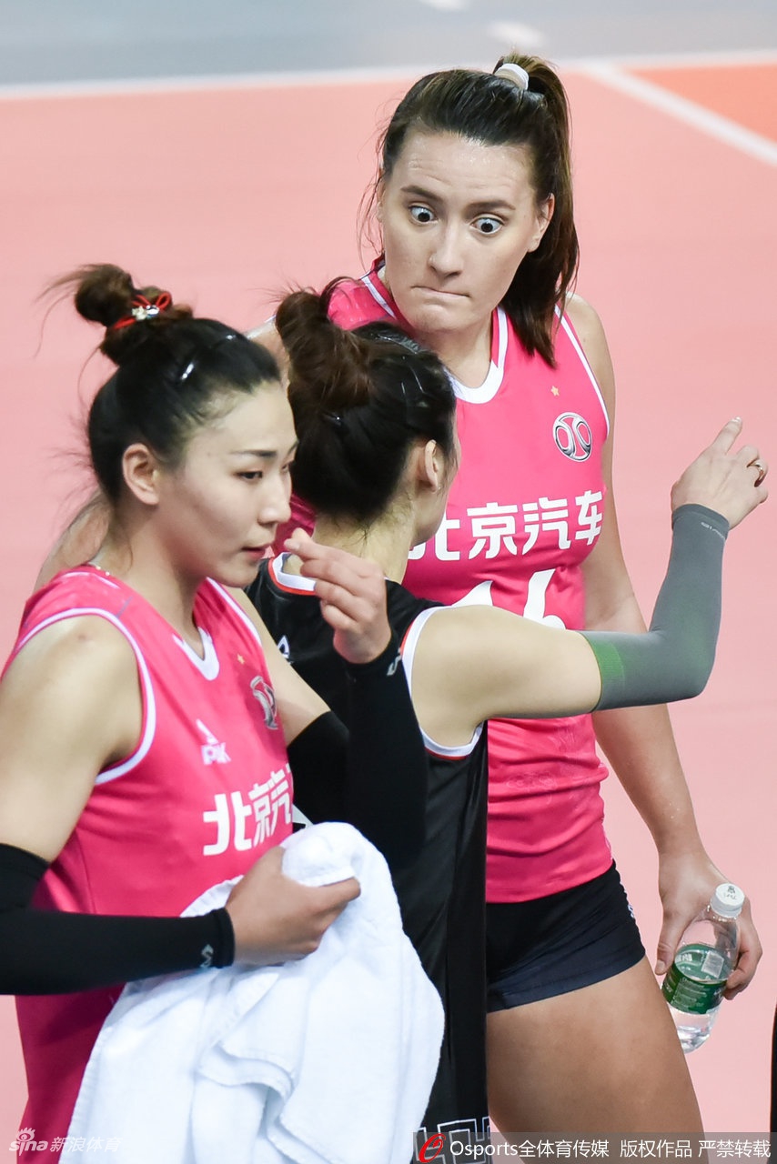 联赛上海女排3-1北京