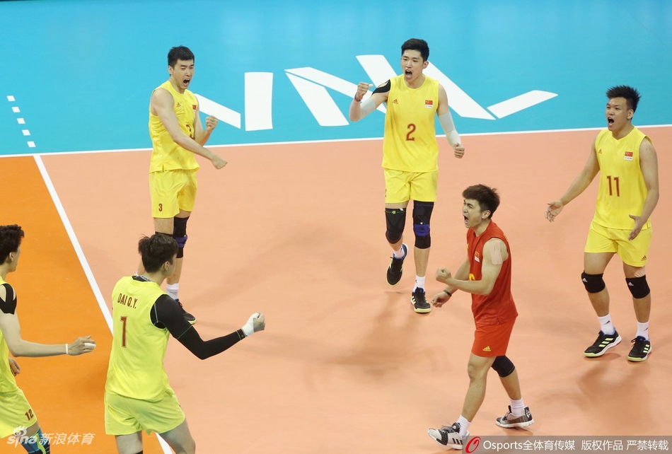 世联赛北仑站中国男排0-3法国