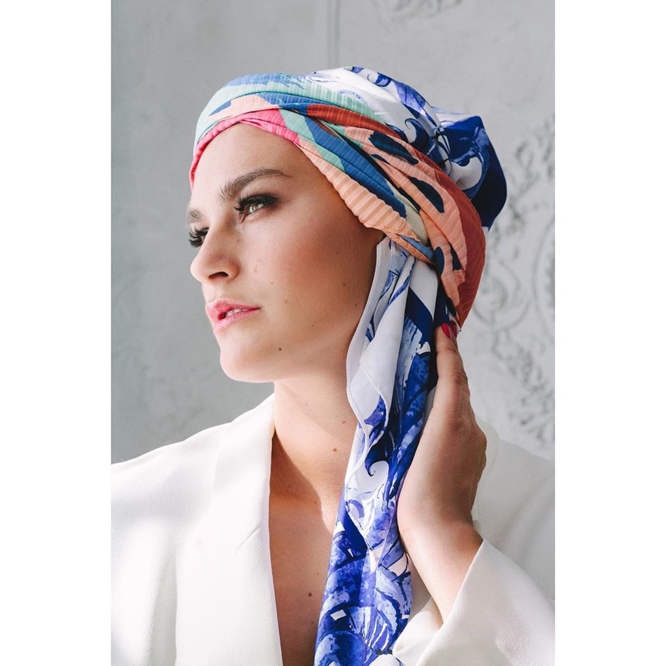 白俄网球新星最新写真时尚十足