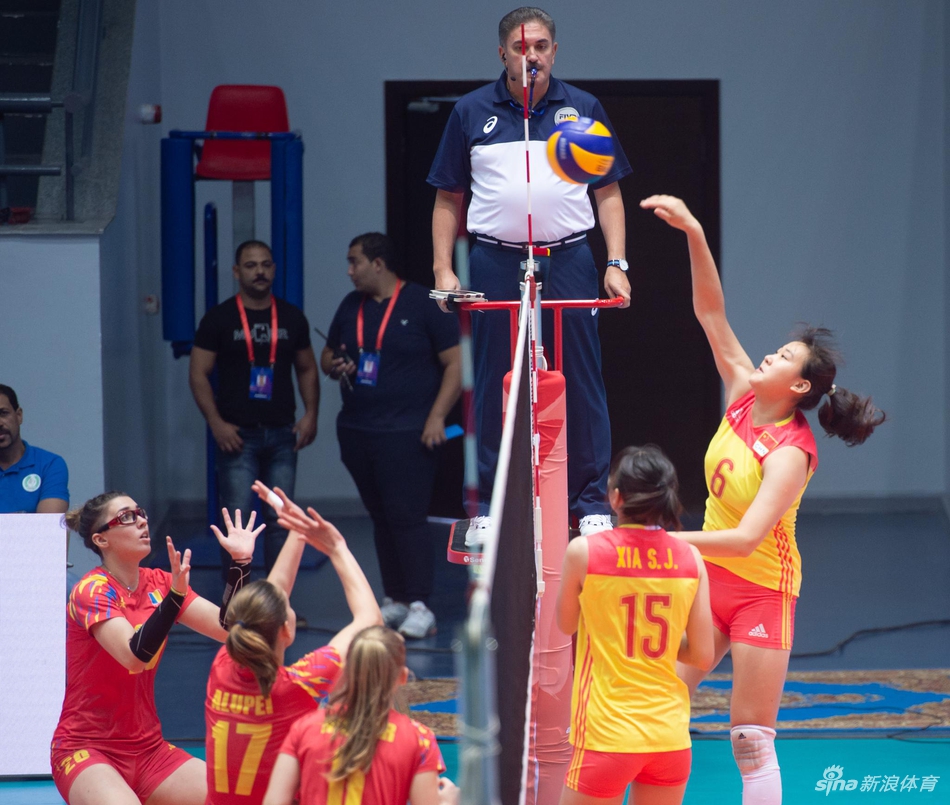 U18女排世锦赛中国3-0进四强